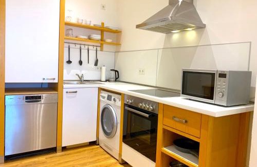 Brueck Apartment | Alles komplett - 2 Schlafzimmer, große Küche, Bad