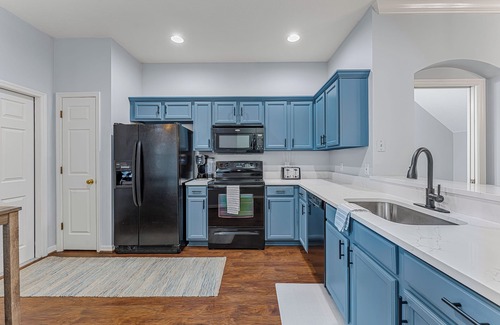 Tampa House | Allison Palms Luxury Tampa Townhome w/Pool. Excellent Location for Amenities!