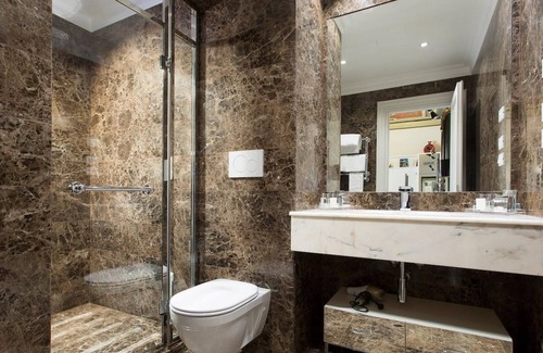 Repubblica Apartment | Alloggia in un attico con terrazza