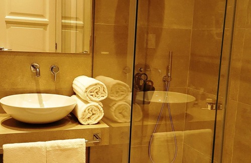 Ruggero Settimo Hotel | Alma Hotel