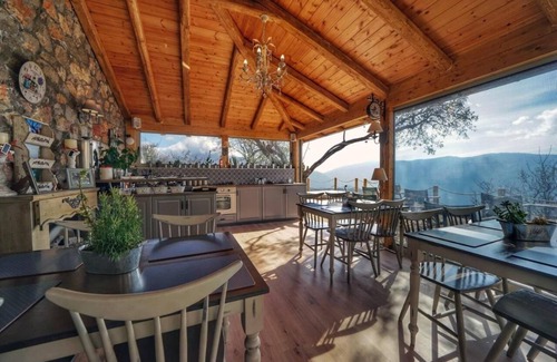 Arachova Apartment | Almond House Suites Arachova - Adults Only