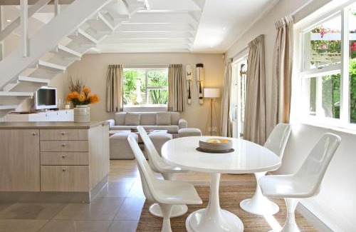 Steenberg Estate House | Almondbury Cottage