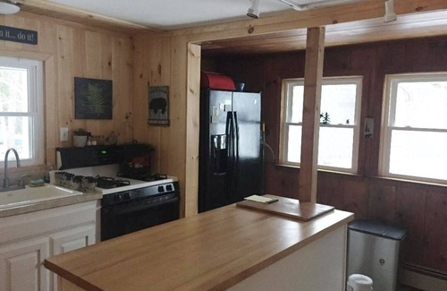 Middleton House | ALMOST HEAVEN! Enjoy lakeside magic with amazing views and amenities!