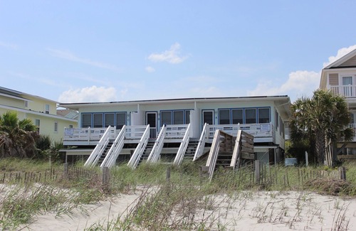 Surfside Beach Condo | Almost Heaven Oceanfront B Great Beach, Pier View, & Pet Friendly