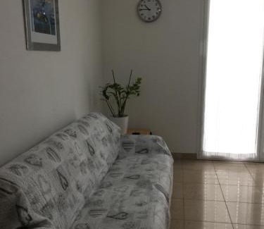 Viserba Apartment | Aloe beach apartments, ombrellone, parcheggio e uso di biciclette gratis