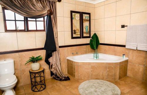Rustenburg Apartment | Aloe room
