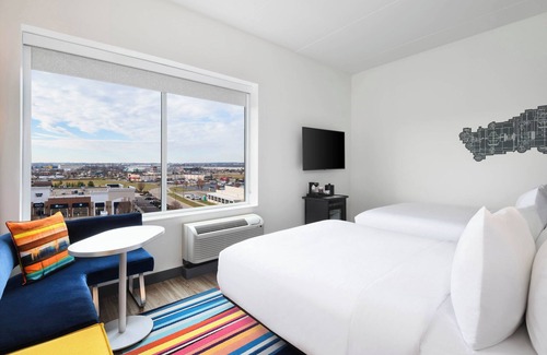 West Chester Hotel | Aloft Cincinnati West Chester