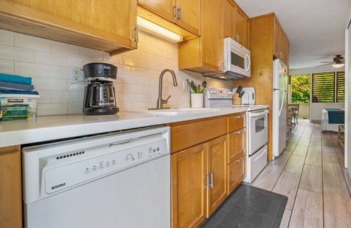 Napili Condo | Aloha Condos, Napili Bay Resort, Condo 216, Beach View