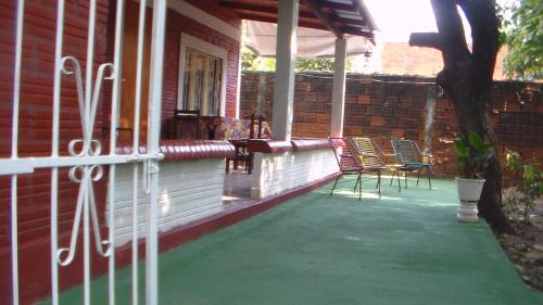 Encarnacion House | Alojamiento El Bosque