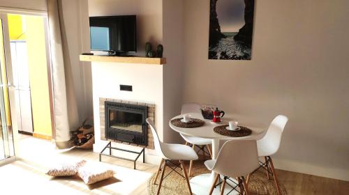 Brena Baja Apartment | Alojamiento ISLA BONITA con balcón vista al mar