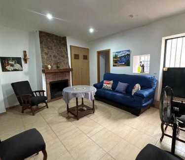 Torres de Albanchez House | Alojamiento Rural Jacinta