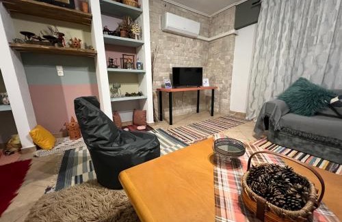 Amfikleia-Elateia Apartment | Alonaki House