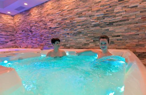 Dimaro Hotel | Alp Hotel Dolomiti