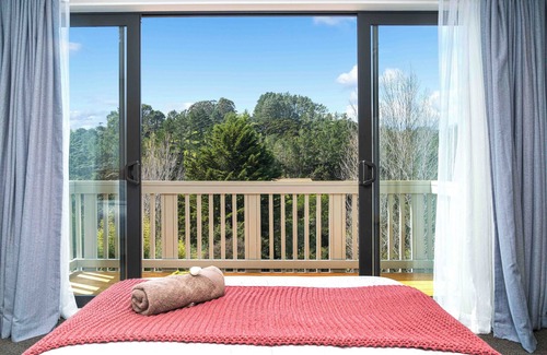 Redvale Cabin | Alpaca Manor