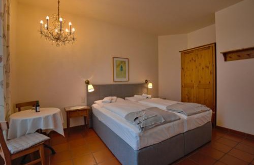 Monichkirchen Hotel | Alpengasthof Enzian