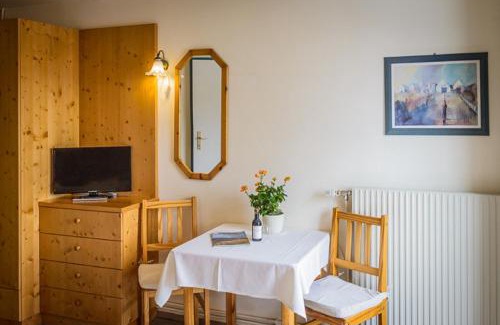 Monichkirchen Hotel | Alpengasthof Enzian