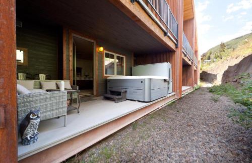 Purgatory House | Alpenglow 8