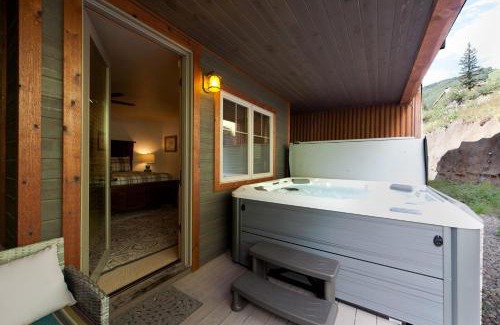 Purgatory House | Alpenglow 8