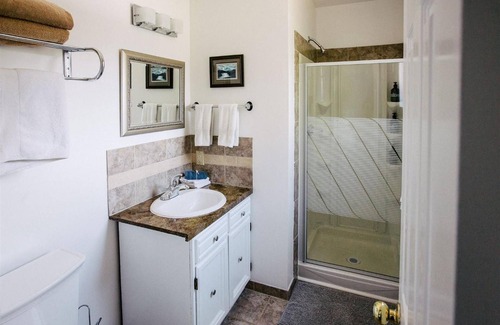 Revelstoke Bed & Breakfast | Alpenrose B&B Revelstoke