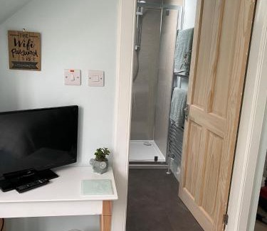 Crieff Bed & Breakfast | Alpine cottage