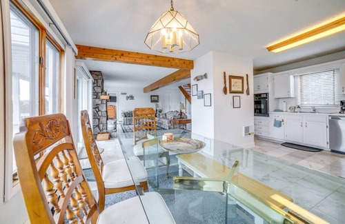 Terra Alta House | Alpine Lake Resort Home: Stunning Lake Views!