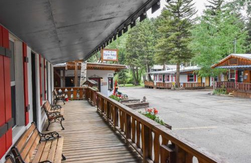 Red River Hotel | Alpine Lodge Red River