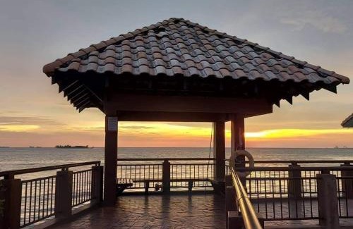 Taman Tanjung House | Alpine LXPD Water Chalet