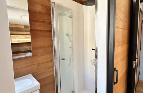 Coutevroult Apartment | Alpine Valley - Appartement familial Disneyland Paris - wifi et parking inclus !