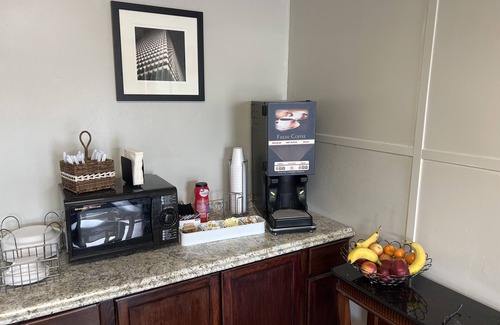 Helen Hotel | Alpine Valley Inn