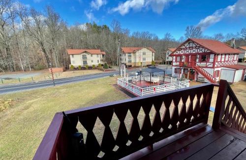 Helen Hotel | Alpine Village Inn