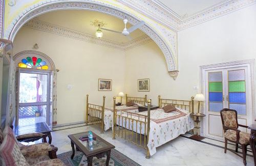 Sindhi Camp Hotel | Alsisar Haveli - Heritage Hotel