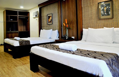 Bagalangit Hotel | Altamare Dive and Leisure Resort Anilao