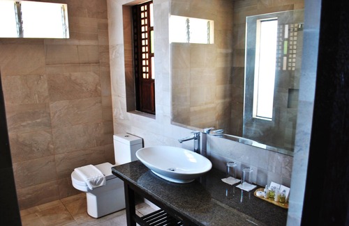 Bagalangit Hotel | Altamare Dive and Leisure Resort Anilao