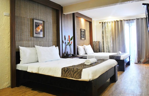 Bagalangit Hotel | Altamare Dive and Leisure Resort Anilao