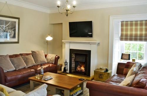 Brodick House | Altbeg