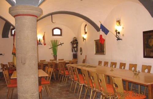 Emskirchen Hotel | Alte Poststation Goldener Hirsch
