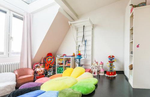 Mitte Apartment | Alte Schönhauser Penthouse by Suite030