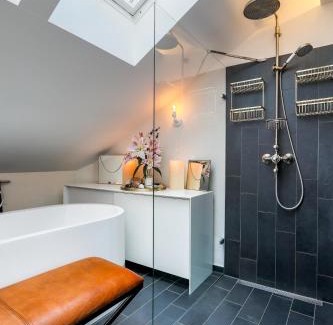 Mitte Apartment | Alte Schönhauser Penthouse by Suite030