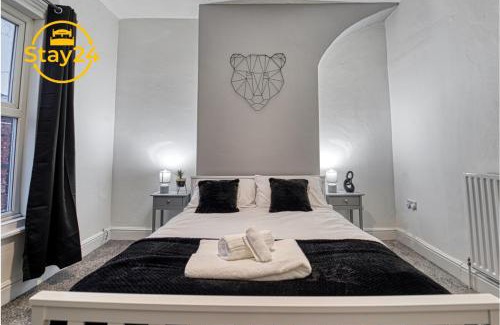 Crewe Apartment | Alton Suite