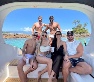 Verolme Boat Rental | Aluguel de Lancha em Angra