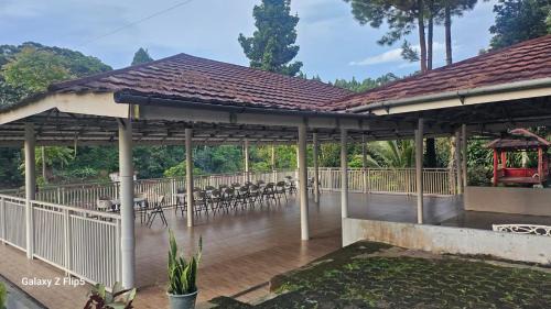 Megamendung Villa | Alvaro Resort Bukit Angin