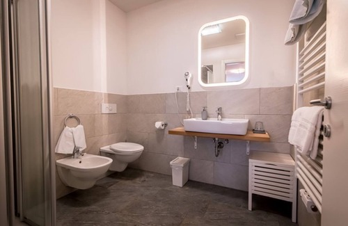 Brunico House | Am Schloss Guest House