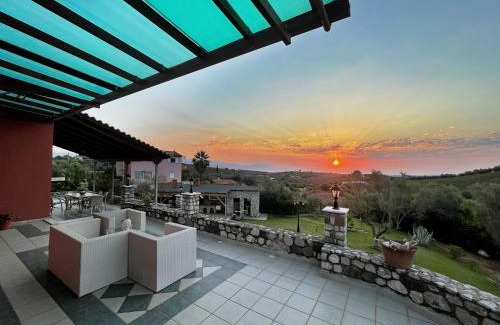 Aigialeia House | Amara Haven