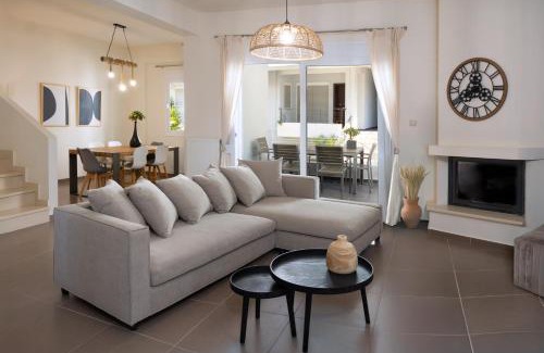 Nees Pagases Villa | Amare Luxury Living