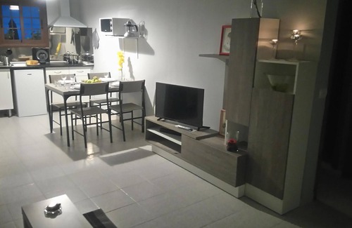 La Orotava Apartment | AMARILLA HOUSE, COZY ATTIC IN A QUIET AND RURAL SPACE