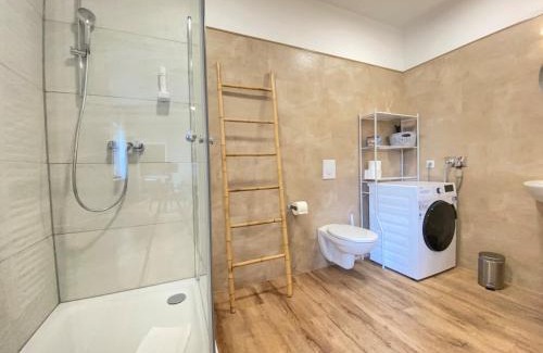 Dutch Quarter Apartment | Amaroo - Apartments "Branden"