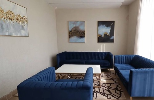 Gurugram Apartment | Amazing 1-bedroom apartment in Gurugram