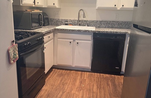 Huntington Beach Condo | Amazing 2-bedroom condo in Huntington Beach.