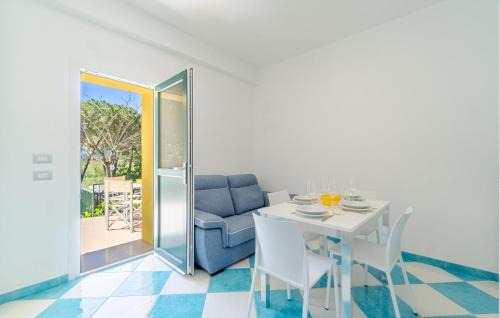 Ghiaia Apartment | Amazing Apartment In Deiva Marina