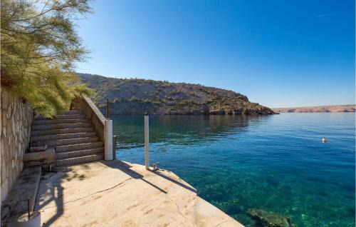 Stinica House | Amazing Apartment In Jablanac With Wifi